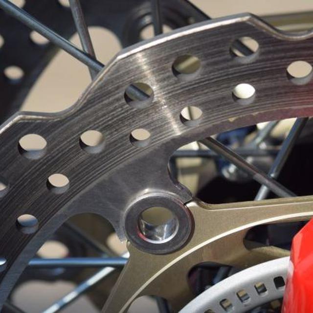 Rem Cakram Banyak Kelebihannya Ini Perbedaan Dengan Rem Tromol Otomotif Liputan6 Com