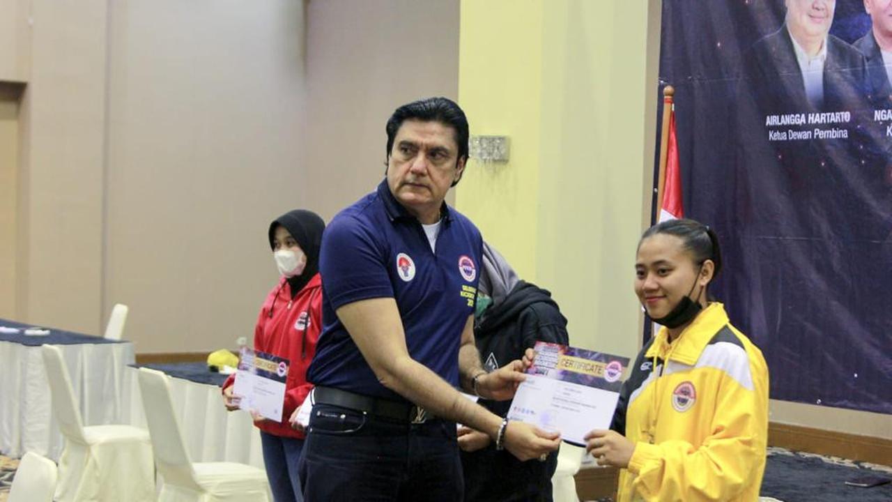 Kickboxing Incar emas di SEA Games 2021