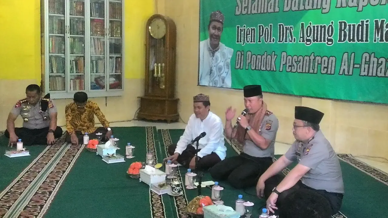 Kapolda Jawa Barat Irjen Agung Budi Maryoto
