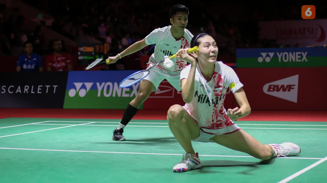 Dejan Ferdinansyah/Gloria Emanuelle Widjaja