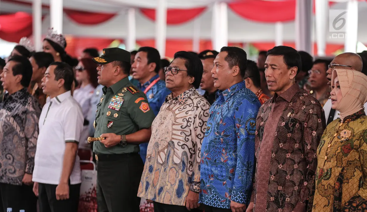 Suasana puncak peringatan Hari Anti-Narkoba Internasional (HANI) di Plaza Tugu Api Pancasila, Taman Mini Indonesia Indah, Jakarta, Kamis (13/7). (Liputan6.com/Faizal Fanani)