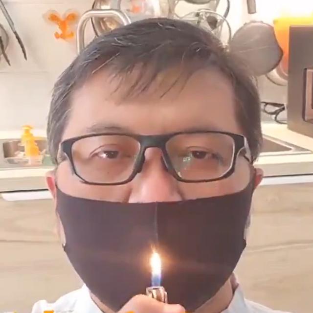 Pria Ini Bagikan Cara Pakai Masker Scuba Yang Efektif Tangkal Corona Citizen6 Liputan6 Com