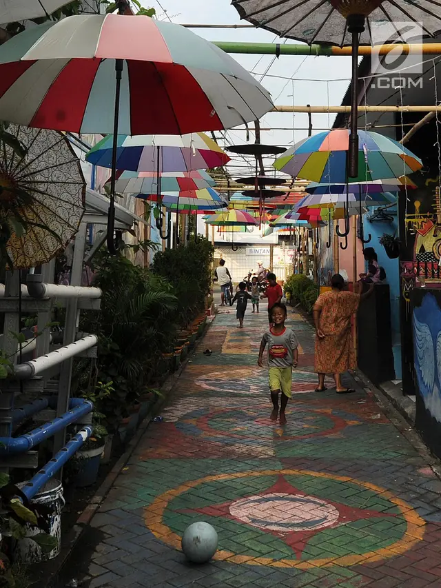 Melihat Warna-warni Kampung Mural Bekelir di Tengah Kota Tangerang