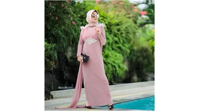 Dikritik Gunakan Hijab, Ini 4 Potret Bella Shofie