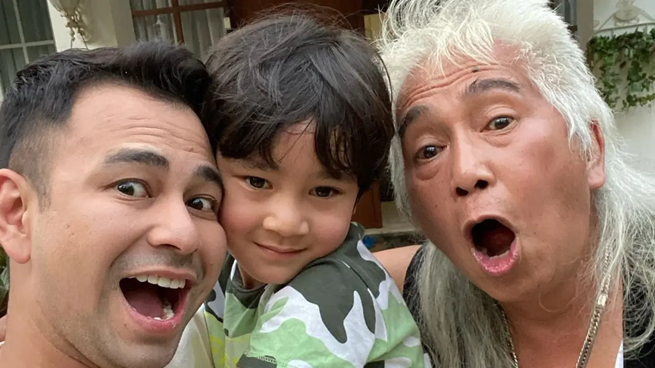 Kompak, Ini 6 Momen Kebersamaan Rafathar dan Gideon Tengker