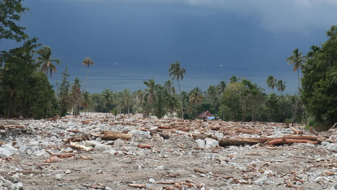 Banjir bandang melanda Nagari Sungai Batang. (Liputan6.com/Novia Harlina)