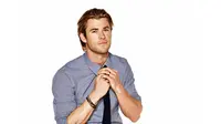 Goyang Kocak Chris Hemsworth Ketika Diguyur Air