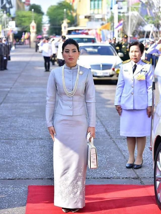 Potret Putri Sirivannavari