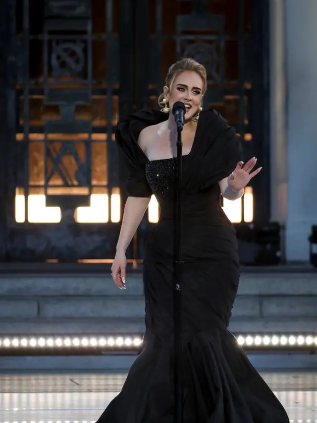 Penampilan Adele saat konser One Night Only