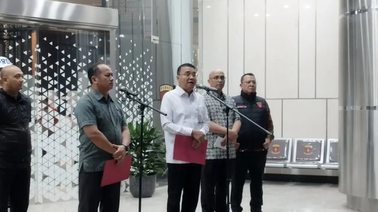 Kejagung mengungkap kasus korupsi pengelolaan tambang yang menjerat Samin Tan (ST).