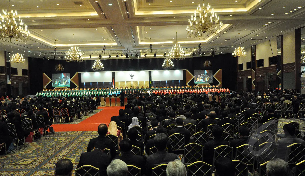 Suasana sidang pleno laporan tahunan Mahkamah Agung (MA) tahun 2014 di Jakarta Convention Center, Senin (17/3/2015). MA mencatat rasio produktivitas memutus perkara tahun 2014 meningkat 5,20 persen dibandingkan tahun 2013. (Liputan6.com/Faizal Fanani)