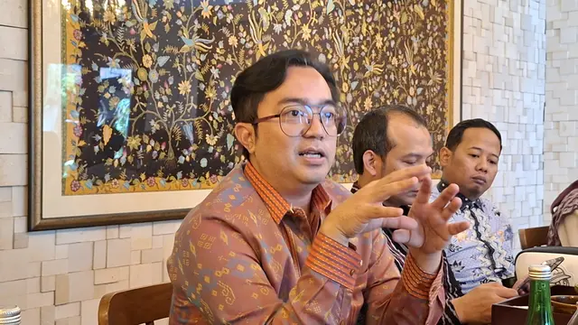 Corporate Secretary Taspen, Henra. (Liputan6.com/Arief Rahman H)