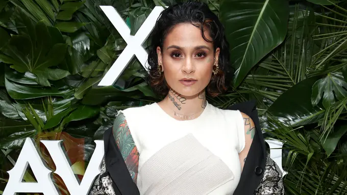 [Bintang] Siap Konser di Jakarta, Kehlani Minta Disiapkan Handuk Putih