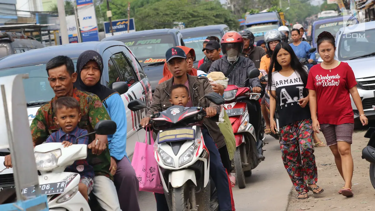 Arus Mudik 2017, Pasar Tumpah Bangkir Indramayu Padat