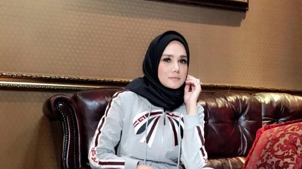 Kena Tegur KPK, Ini 6 Gaya Mulan Jameela Jadi Anggota DPR