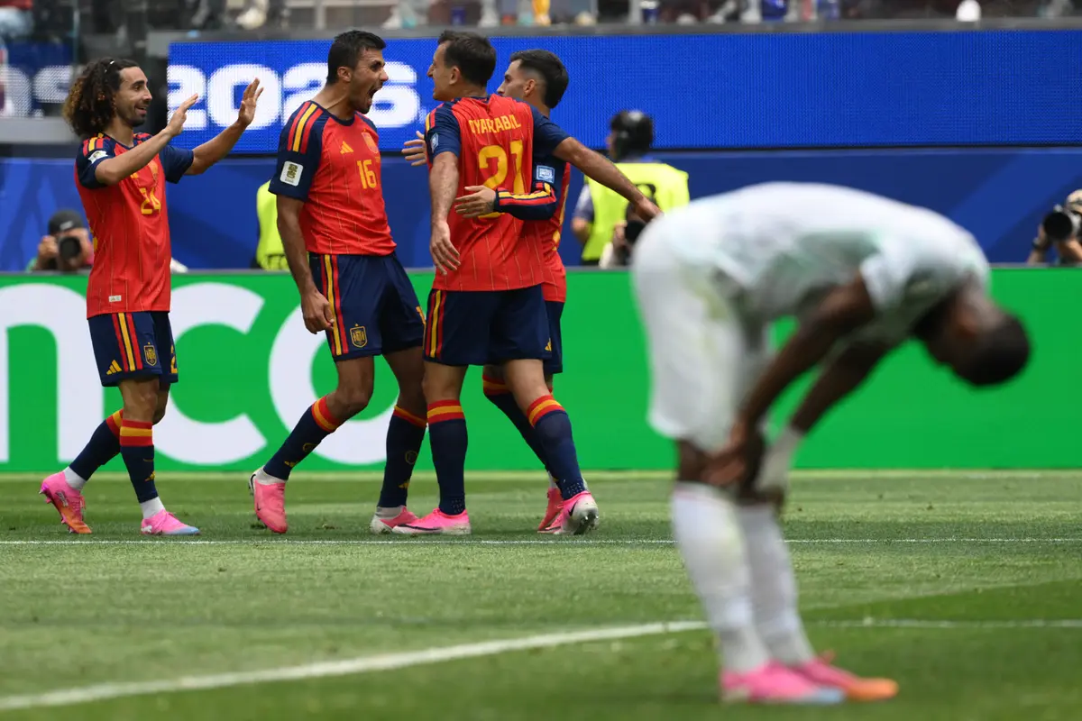 Selebrasi pemain Spanyol merayakan gol Mikel Oyarzabal ke gawang Austria di babak 32 besar Piala Dunia 2026