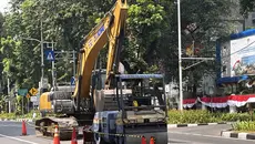 Berkali-kali Diaspal Tetap Rusak, Jalan Kebon Sirih Kini Dibeton