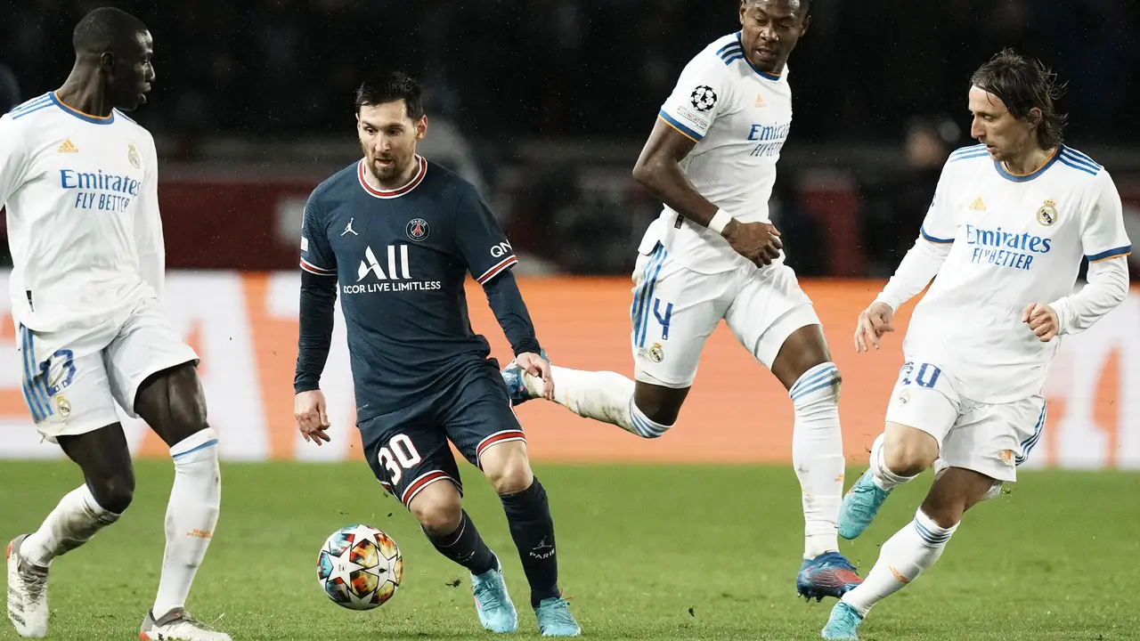 Foto: Kylian Mbappe Jadi Pahlawan, PSG Tekuk Real Madrid di Liga Champions