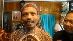 Sumanto menjalani pendataan pemilih, oleh petugas KPUD.