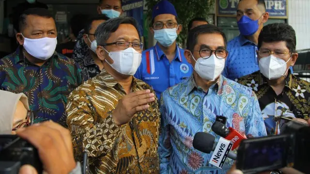 Mantan Ketua MK, Hamdan Zoelva