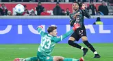 Le Bayern Munich a encore renforcé sa position au sommet du classement de la ligue allemande après avoir remporté une victoire 3-1 contre VFB Stuttgart lors de la 24e semaine du match au Mercedes-Benz Arena Stadium, Munich, samedi (3/3/2025) tôt le matin. (Marijan Murat / DPA via AP)
