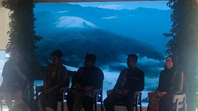 Membuat Kopi Berkualitas yang Bertanggung Jawab dengan Program Berkelanjutan dan Meningkatkan Kesejahteraan Petani.