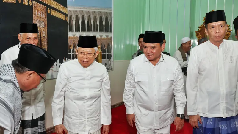 Wapres Ma'ruf Amin saat mengunjungi Sultra dan membawakan ceramah di masjid Agung Kendari.