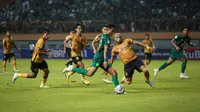 BRI Liga 1: Ditekuk Bhayangkara FC, Aji Santoso Kesal Para Pemain Persebaya Menghiraukan Instruksinya