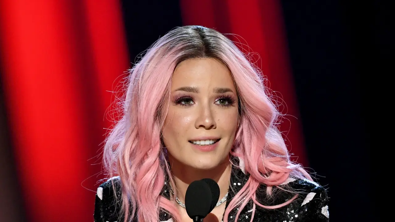 Gaya Halsey