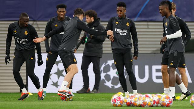 Foto: Melihat Latihan Real Madri usai Lolos dari Kecelakaan Bus Jelang Hadapi RB Leipzig di Babak 16 Besar Liga Champions