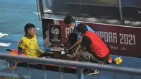 Pemandangan Unik di Piala Menpora, Satgas COVID-19 Beri Penanganan Pertama Cedera Bagas Kaffa