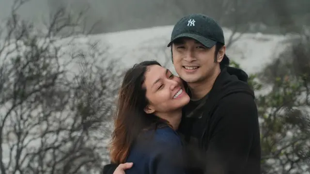 6 Potret Gerald Yohanes ‘Anak Langit’ dan Mezty Mez Setelah Menikah, Makin Lengket