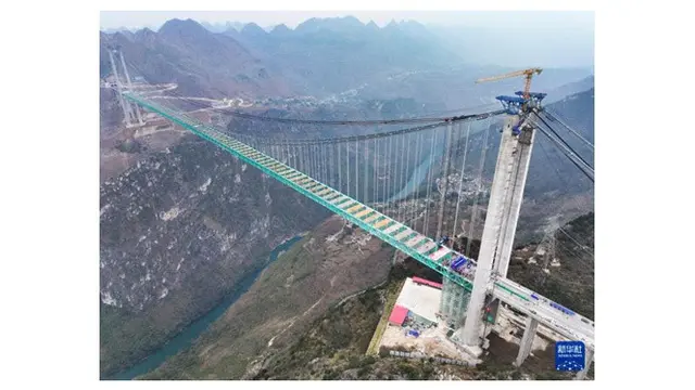 Jembatan Tertinggi Dunia di Tiongkok Siap Dibuka Juni 2025, Menjulang 625 Meter