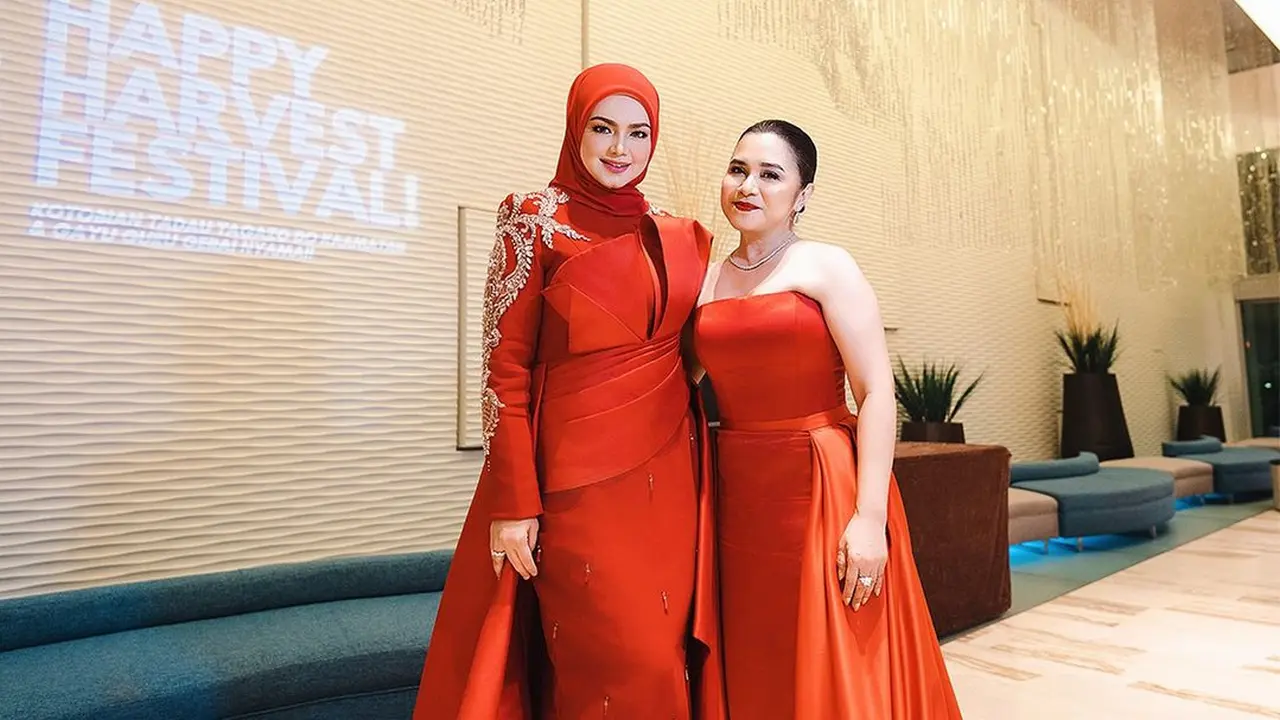 Ruth Sahanaya dan Siti Nurhaliza