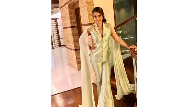 Baru Ulang Tahun ke-45, Ini 7 Potret Kajol yang Tetap Awet Muda
