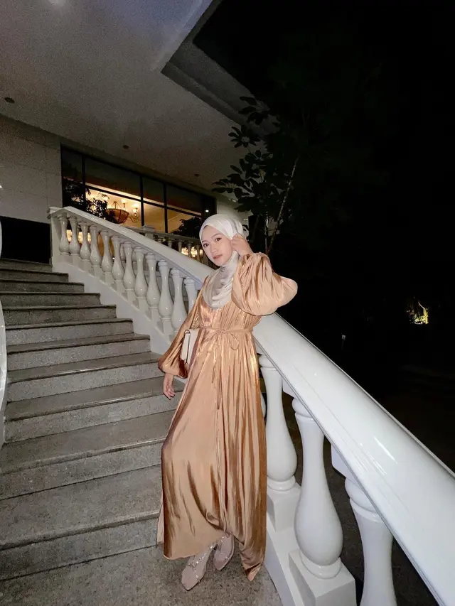 Diprediksi jadi Tren, Inspirasi Baju Lebaran Shimmer dari Irish Bella hingga Aghnia Punjabi