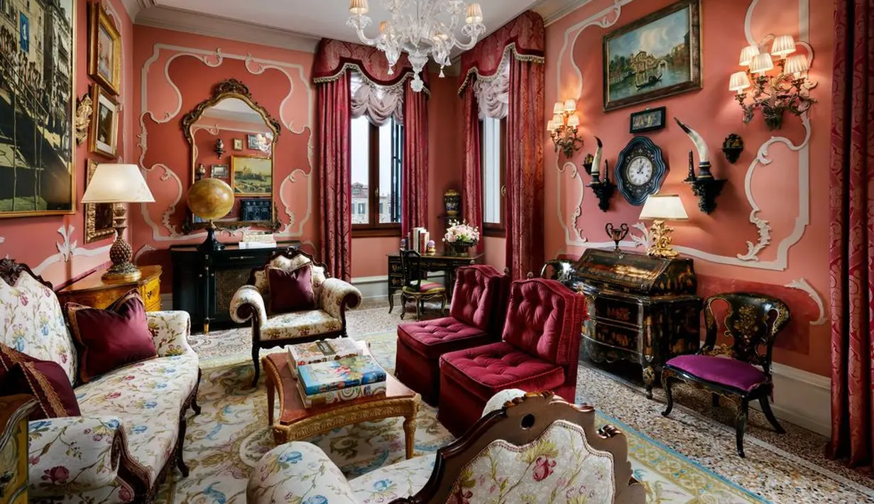 Venesia dikenal sebagai kota yang kaya akan sejarah dan arsitektur abad pertengahan, seperti Gritti Palace, sebuah Luxury Collection Hotel. Tempat ini dibangun pada abad ke 15 sebagai kediaman pribadi Andrea Gritti, Doge Venesia dan diubah menjadi hotel pada abad ke 19. Foto: Document.