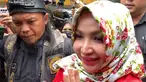 Roro Fitria saat jalani sidang perdana (Kapanlagi.com/Nuzulur Rakhmah)
