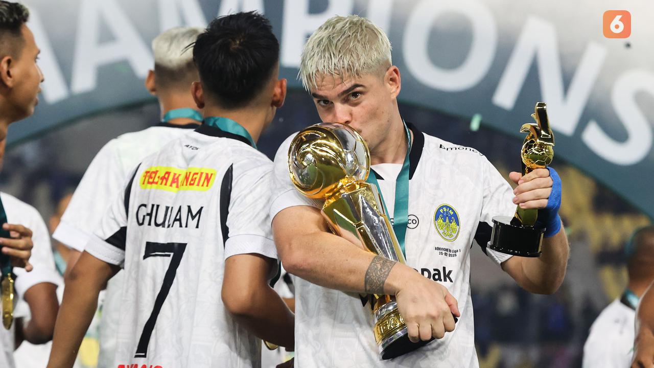 Foto: Kemenangan Sempurna PSIM Yogyakarta, Penantian18 Tahun Promosi dan Jadi Juara Pegandaian Liga 2 2024/2025