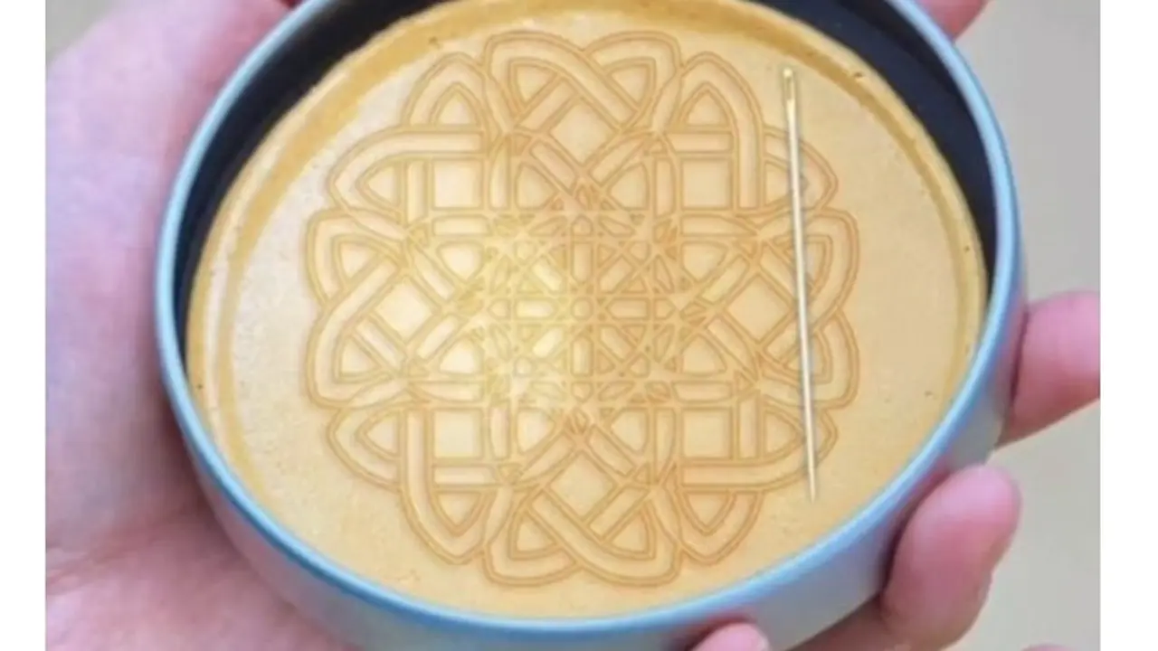6 Bentuk Latte Art Ini Rumit, Tidak Tega Minumnya