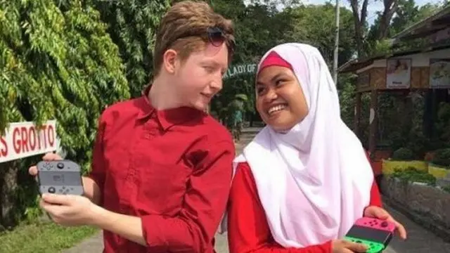 Bertemu Lewat Game Online, Pria Ini Putuskan Jadi Mualaf dan Nikahi Kekasih