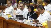 Rapat Kerja Komisi VIII DPR RI dengan Menteri Sosial, Tri Rismaharini, Kamis (31/8/2023). (Foto: Istimewa)