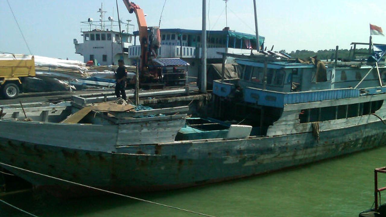 2 Kapal Biji Timah dan Ammonium Nitrate Ilegal Ditangkap di Kepri