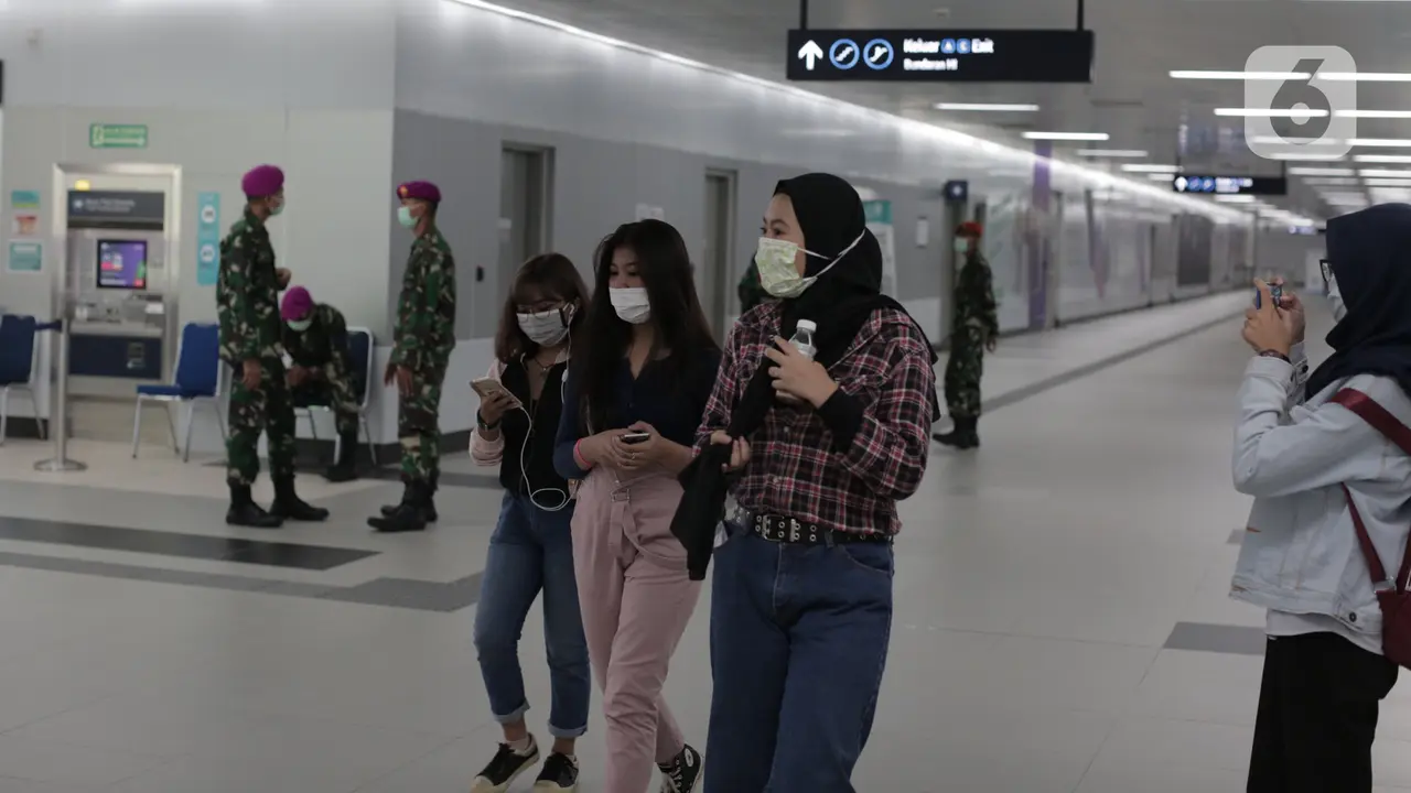 Penerapan New Normal, Stasiun MRT Bundaran HI Dijaga TNI
