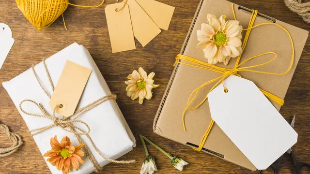 Menjual Jasa Pembuatan Hampers