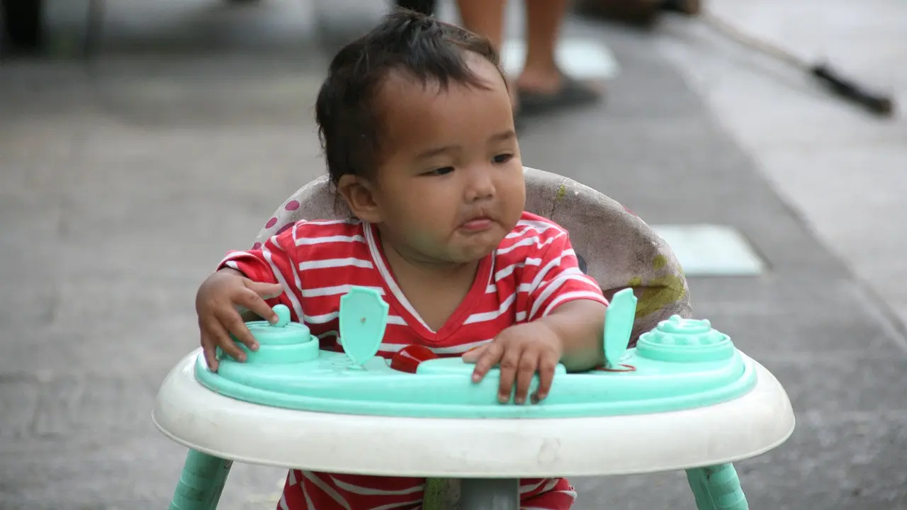 Bahaya baby walker yang perlu diketahui orangtua/dok. Pixabay mahongphuc