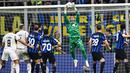 Yann Sommer tampil memukau bersama Inter Milan di awal musim ini. Ketangguhannya di bawah mistar membuat Nerazzurri tak merindukan sosok Andre Onana. (AFP/Gabriel Bouys)