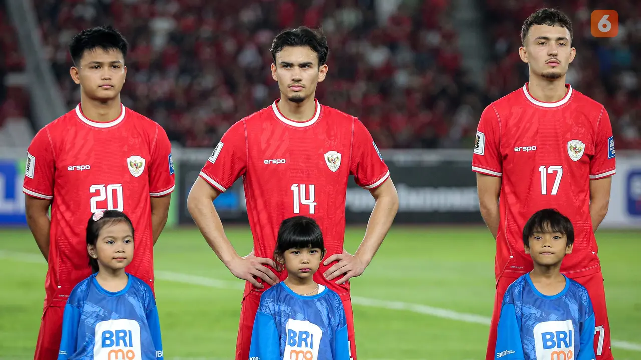 Foto: Termasuk Timnas Indonesia, Ini Dia 5 Timnas Sepak Bola yang Lebih Memilih Gunakan Jersey Produksi Dalam Negeri