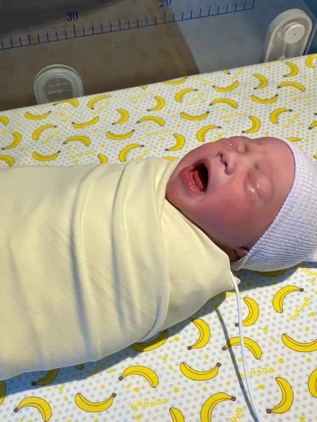 8 Tahun Menanti, Ini 5 Momen Haru Bedu Dikaruniai Anak Perempuan
