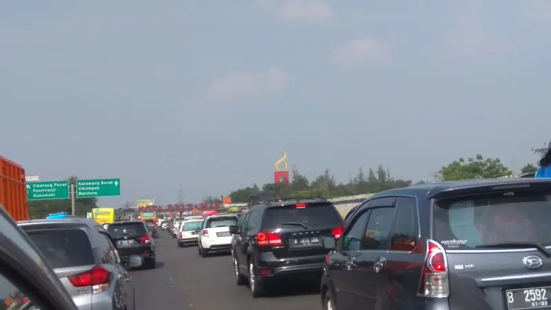 Kemacetan di Tol Cikampek (Dok. Habibie)